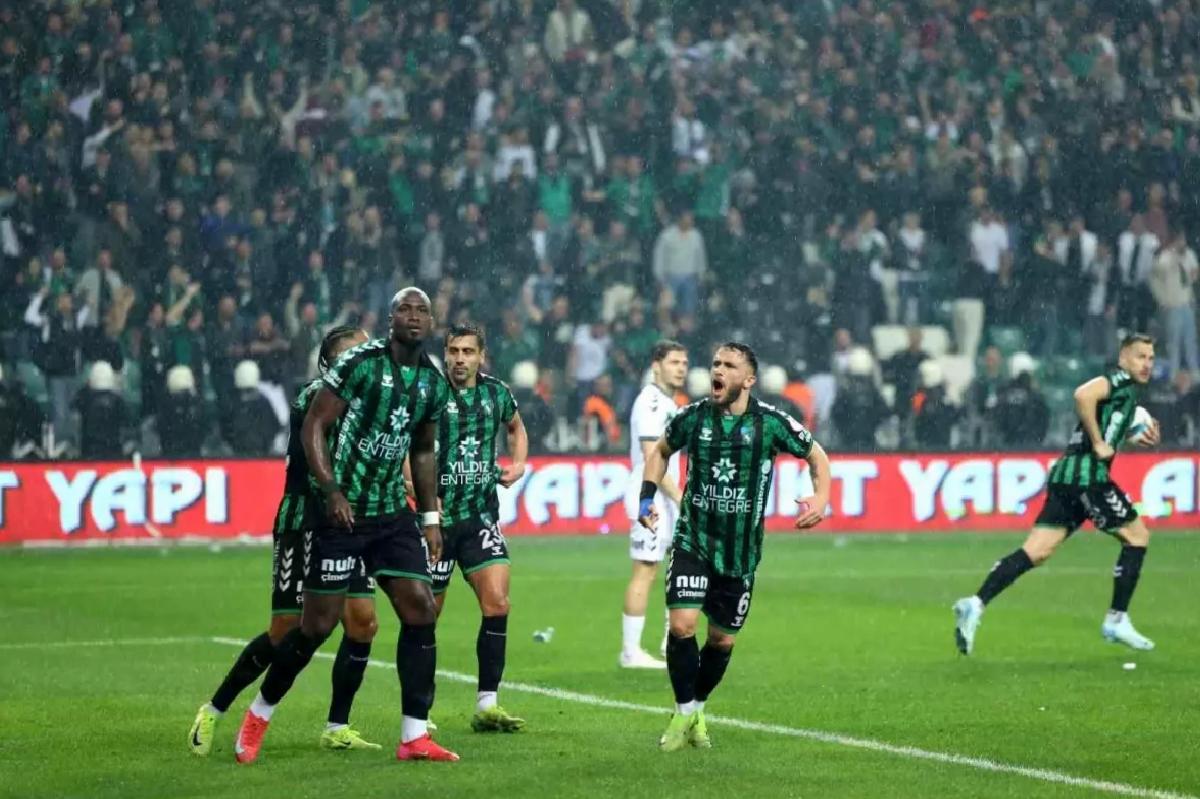 Kocaelispor, Sakaryaspor’u 3-1 Yendi