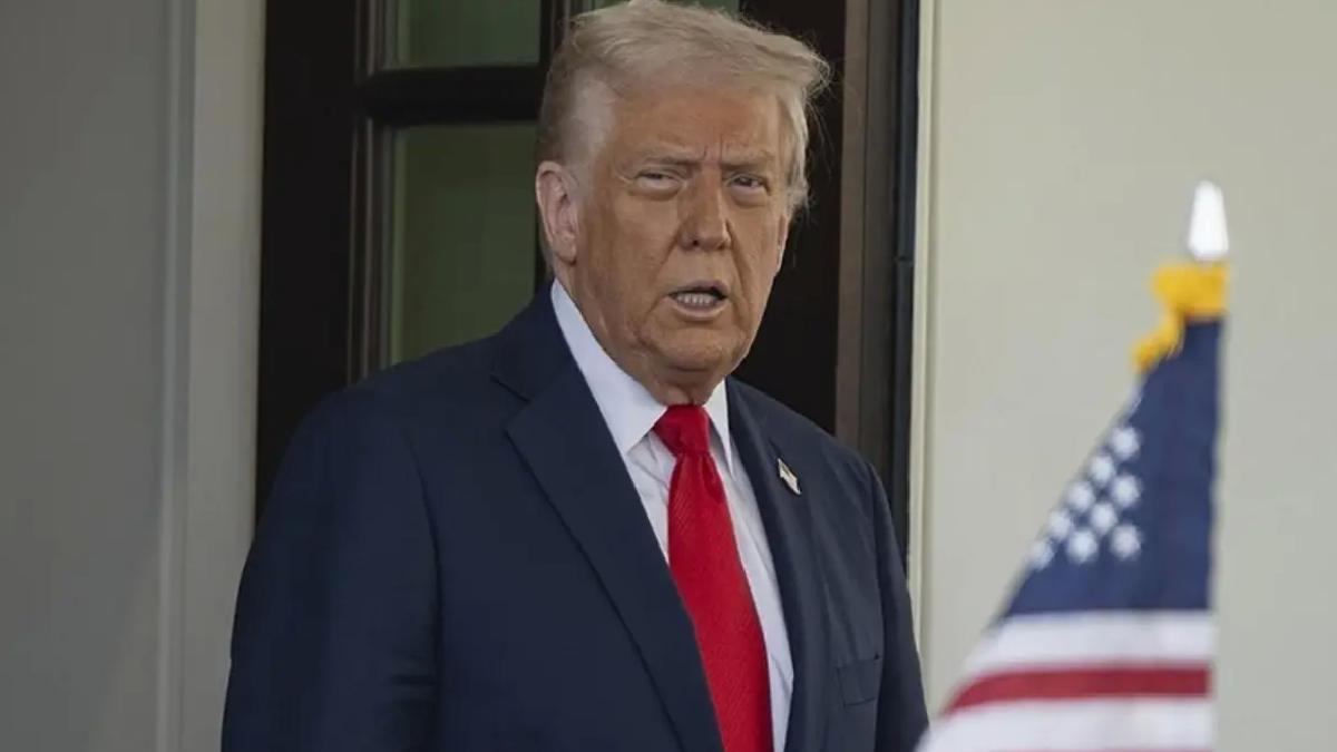 ABD Başkanı Donald Trump’tan Powell’e çok sert faiz uyarısı: Her zaman çok geç kaldı