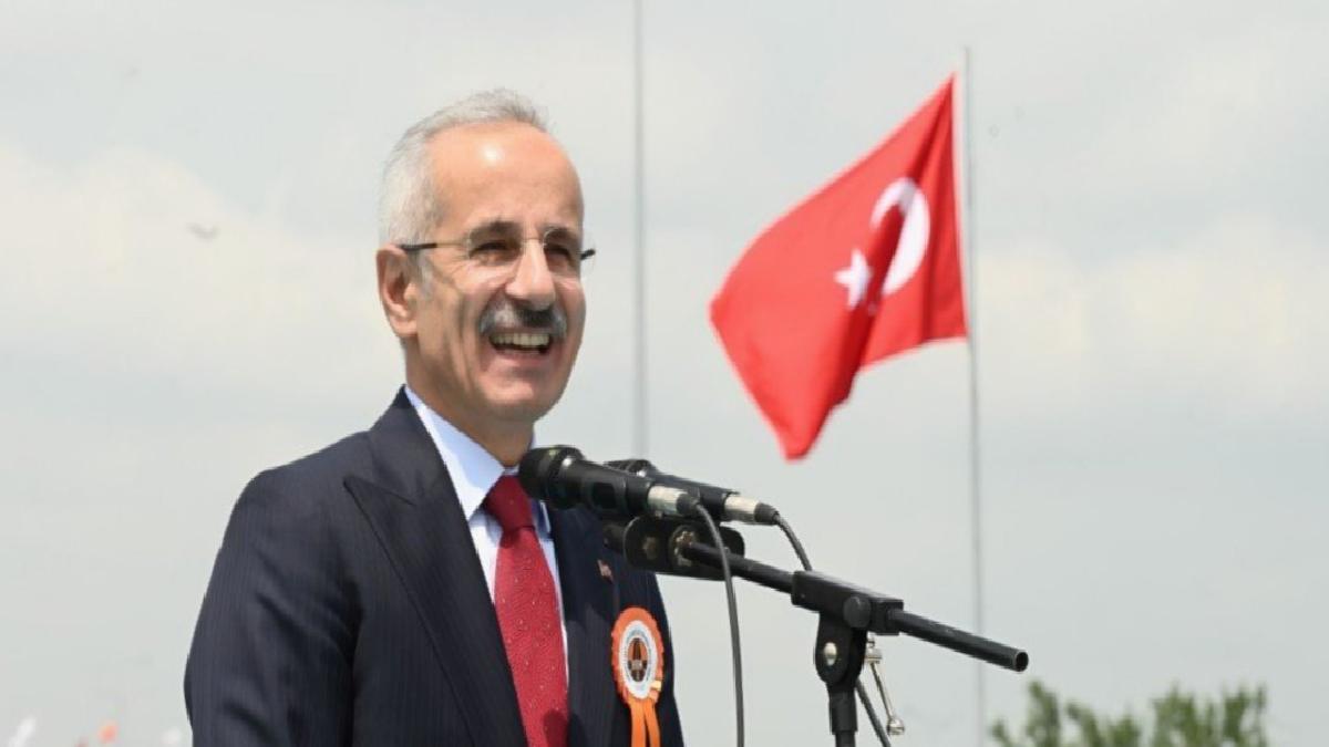 Abdulkadir Uraloğlu: İstanbul Havalimanı’nda üçlü pist operasyonu başlıyor