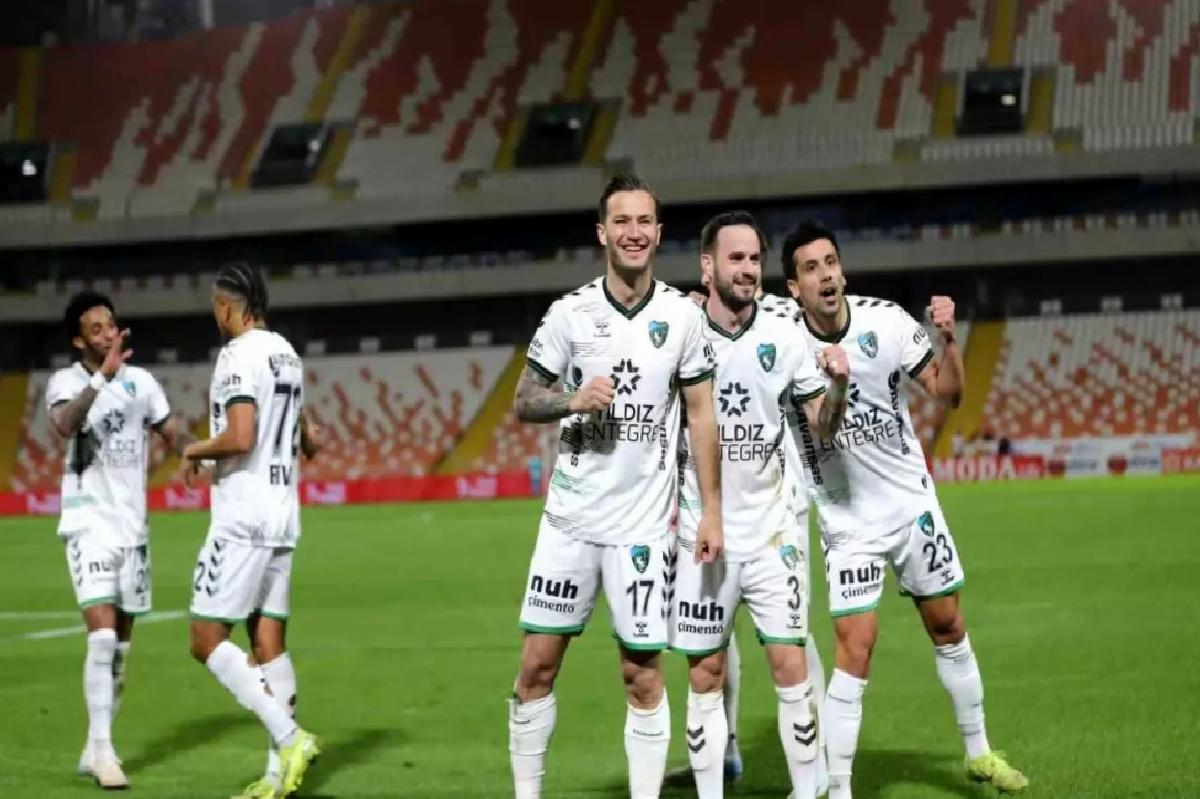 Adanaspor 4-1 Kocaelispor’u Yendi