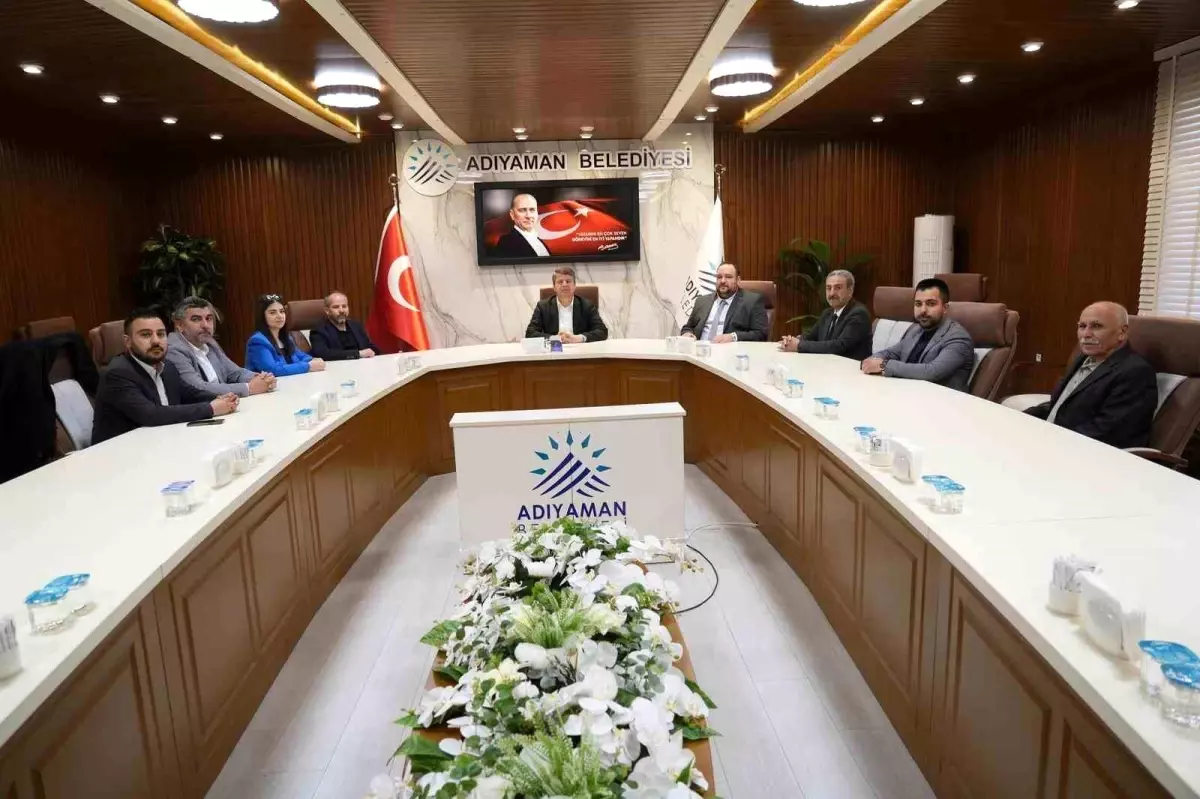 Adıyaman Belediye Başkanı Tutdere, Ziyaretçilere Kapılarını Açtı