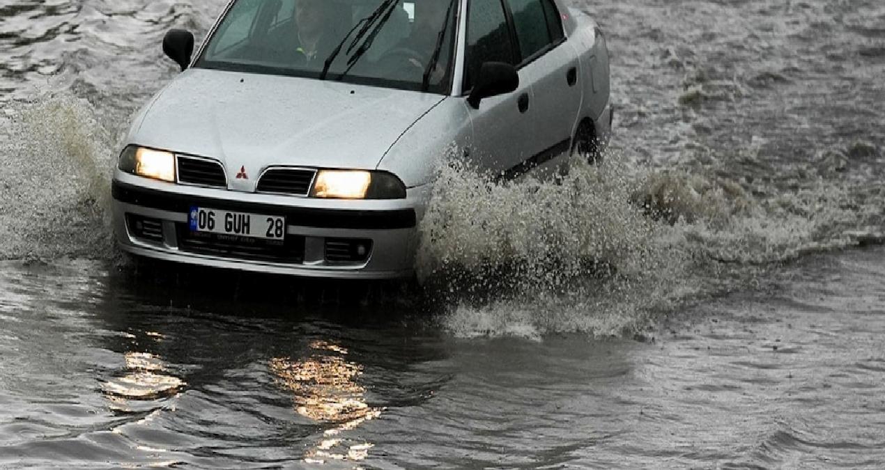 AFAD, Meteoroloji, valilik belediye… Hepsi uyardı, beklenen yağış başladı