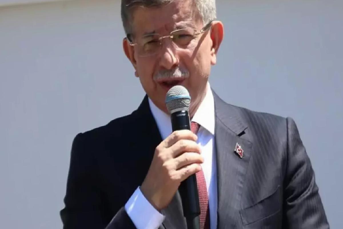 Ahmet Davutoğlu’nun yeni imajı! Herkes aynı isme benzetti