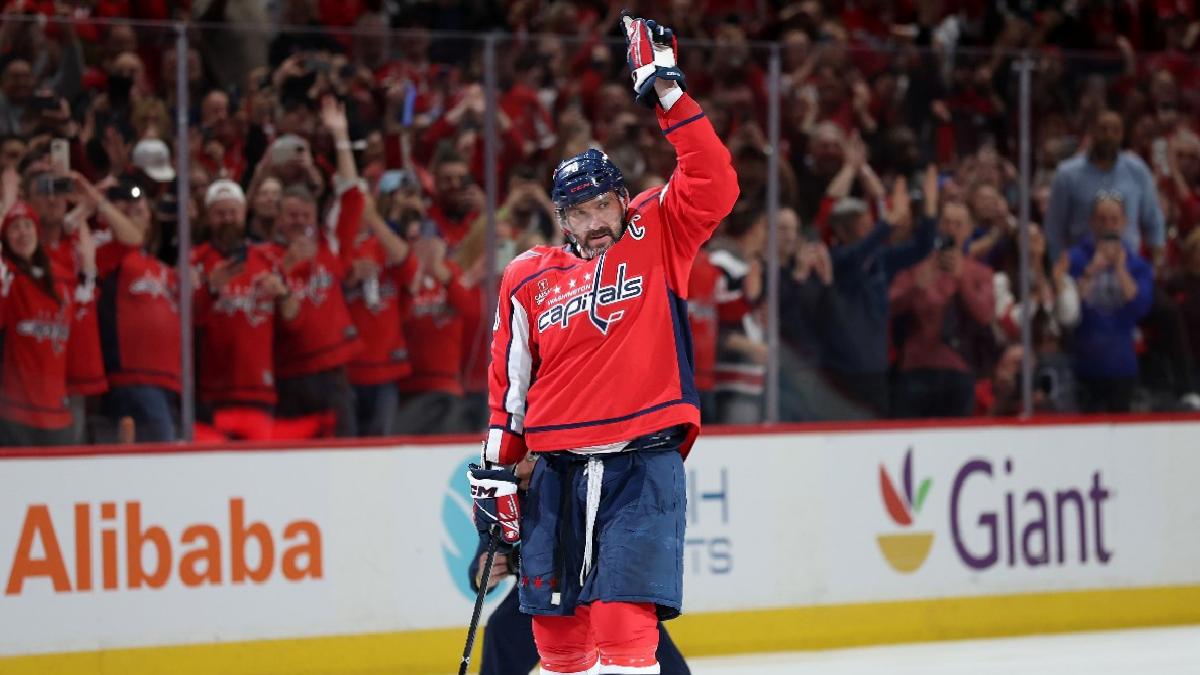 Alexander Ovechkin, NHL’de 26 yıllık rekoru egale etti
