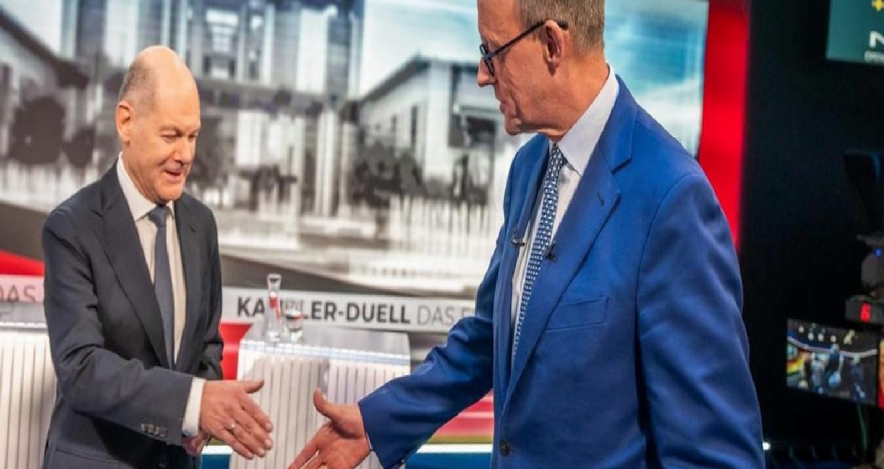 Almanya’da öğleye kadar koalisyon hükümeti kurulacak