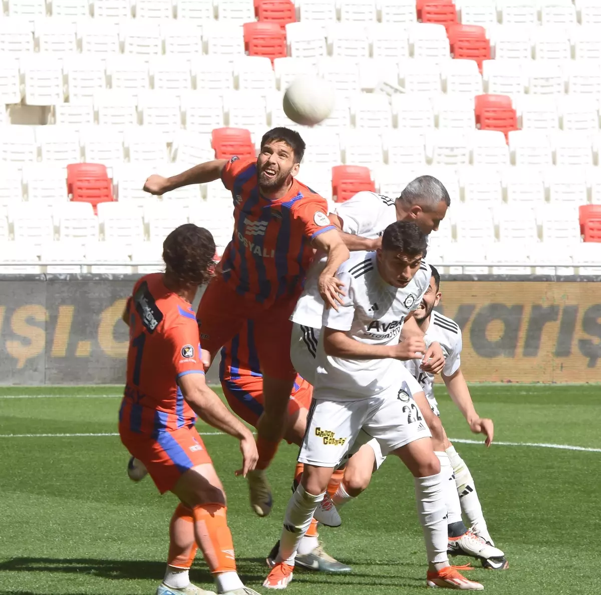 Altay, İskenderunspor’u 1-0 Yenerek Kümede Kalma Umutlarını Sürdürdü