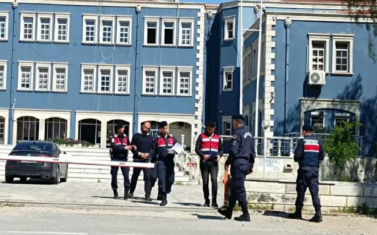 Annesini öldüren eski TBMM Başkanvekilinin oğlu olaydan önce kaza yapmış