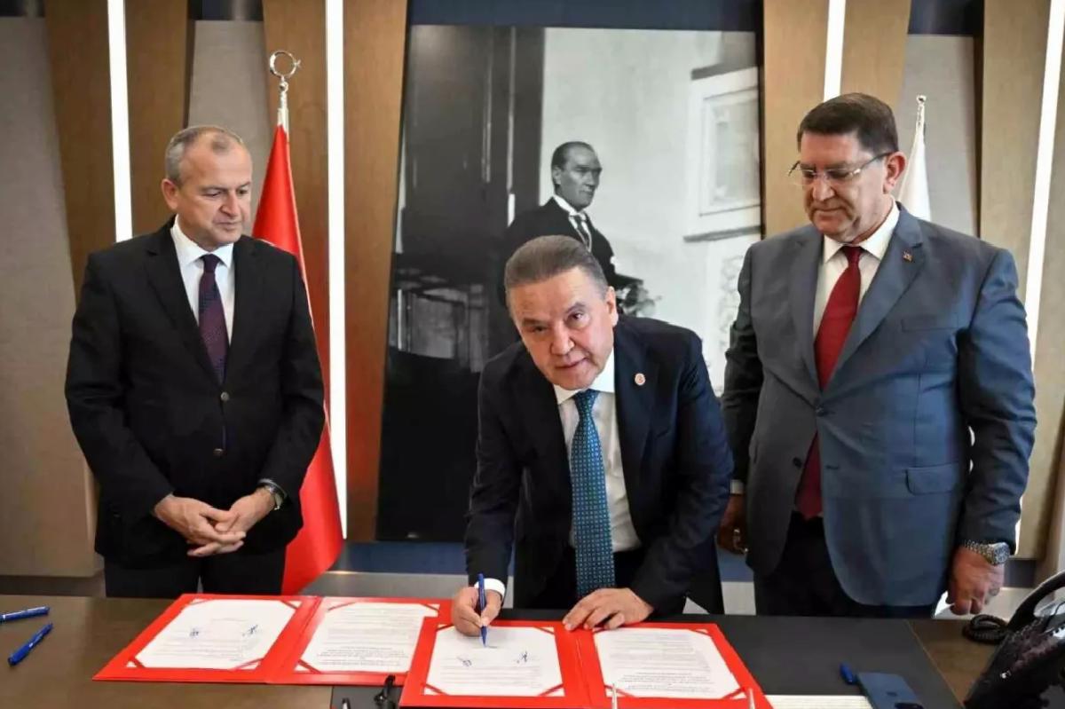 Antalya’da Sıhhi Tesisatçılara Önemli Protokol