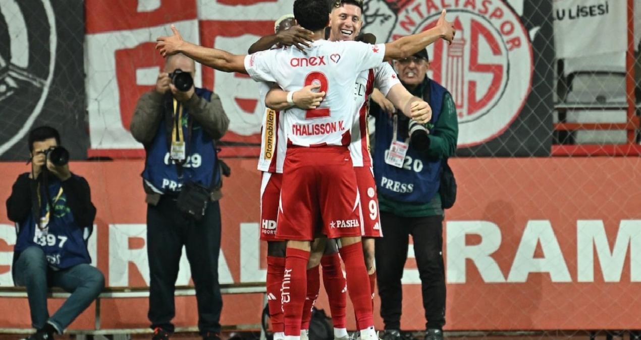 Antalyaspor sahasında seriye bağladı