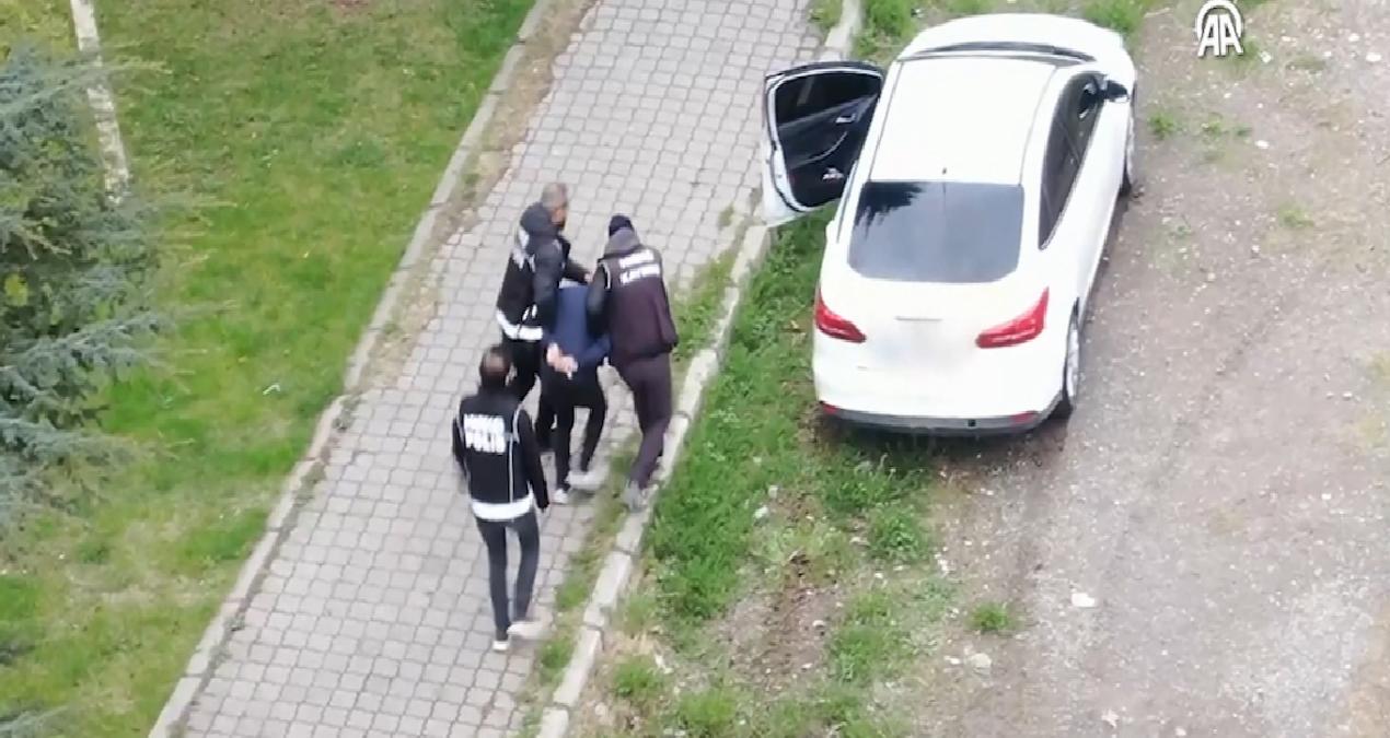 Aracın kapılarına gizlenmiş kilolarca uyuşturucu bulundu!