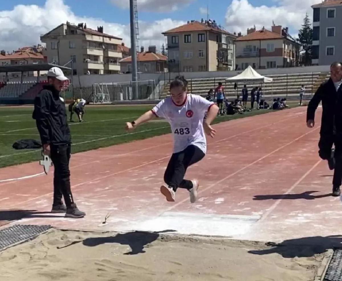 Arzu Topucar Türkiye İkincisi Oldu