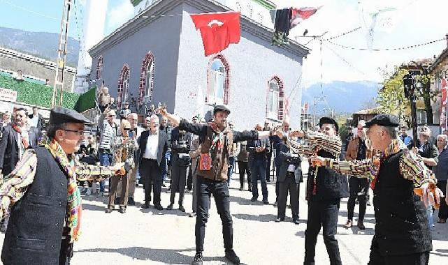 Asırlık köy düğünü Fetih Etkinlikleri’nde hayat buldu