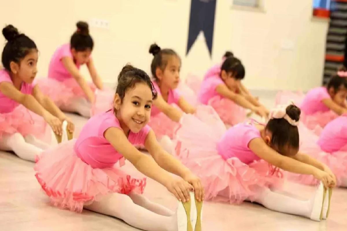 Aydın’da Çocuklar İçin Bale Eğitimleri Devam Ediyor