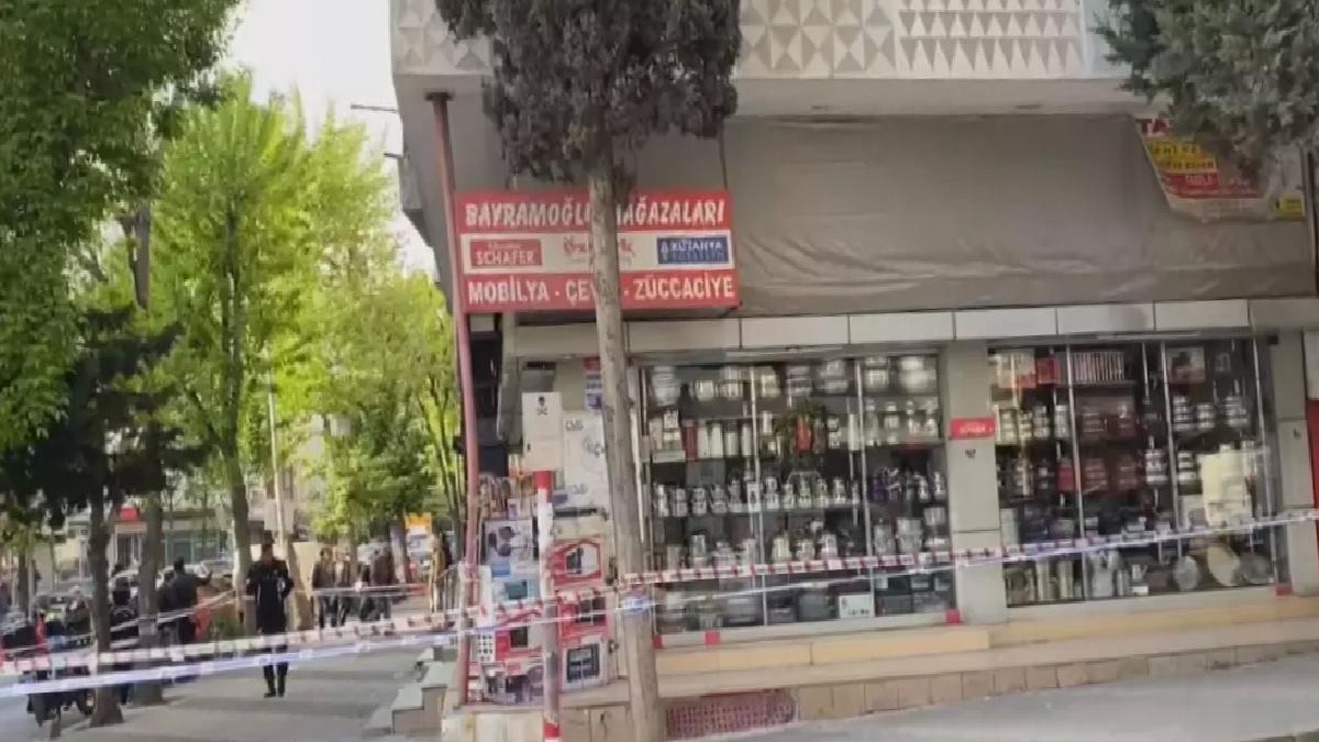 Bahçelievler’de Bina Boşaltıldı