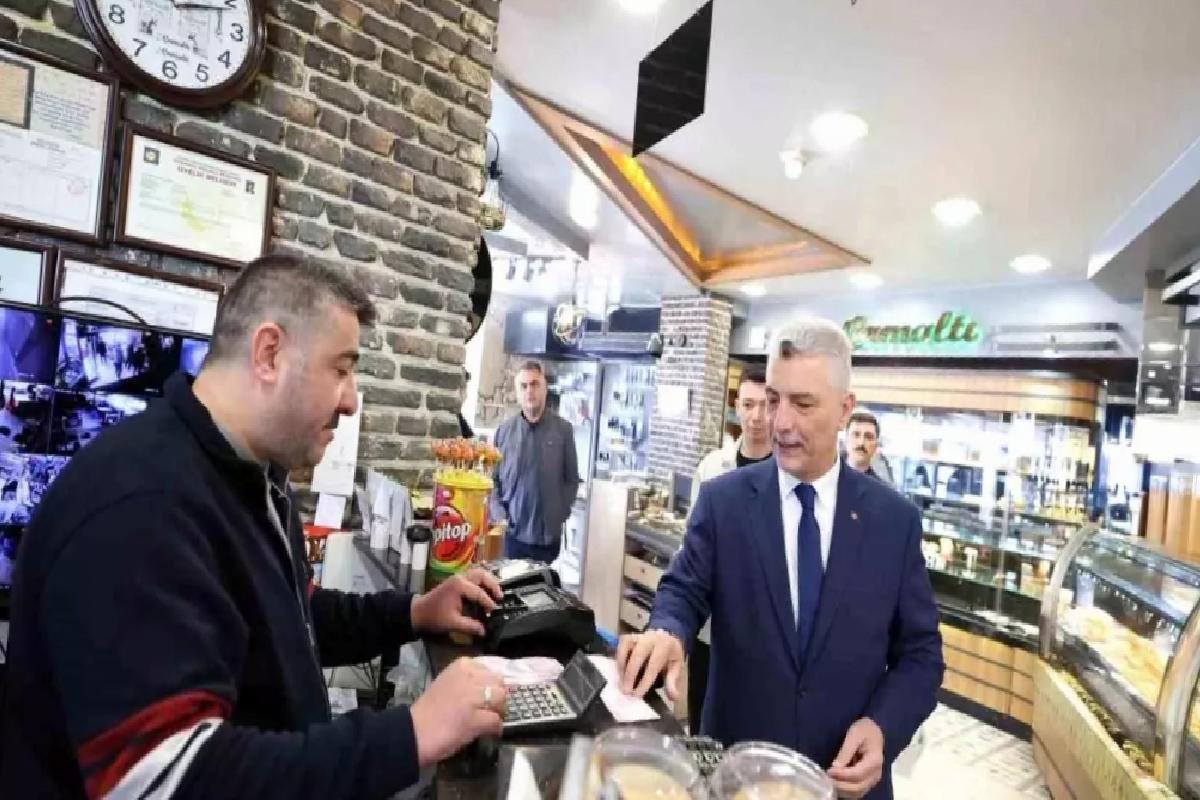 Bakan Bolat, Esnafa Destek Ziyareti Gerçekleştirdi
