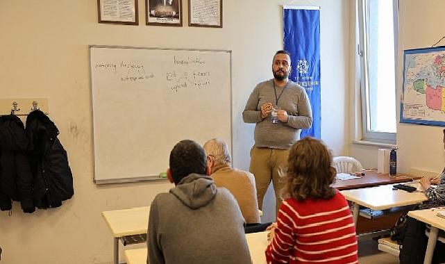 Başkan Çerçioğlu’nun Çalışmaları ile Her Yaştan Aydınlı İngilizce Öğreniyor