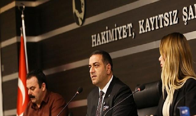 Başkan Erman Uzun Meclis’te Bir Yılı Değerlendirdi, Yeni Projelerin Müjdesini Verdi