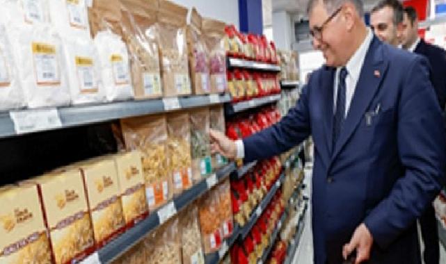 Başkan Tugay’ın güvenilir ve uygun fiyatlı market sözü gerçek oldu Tanzim satış ruhu İZMAR ile küllerinden doğdu