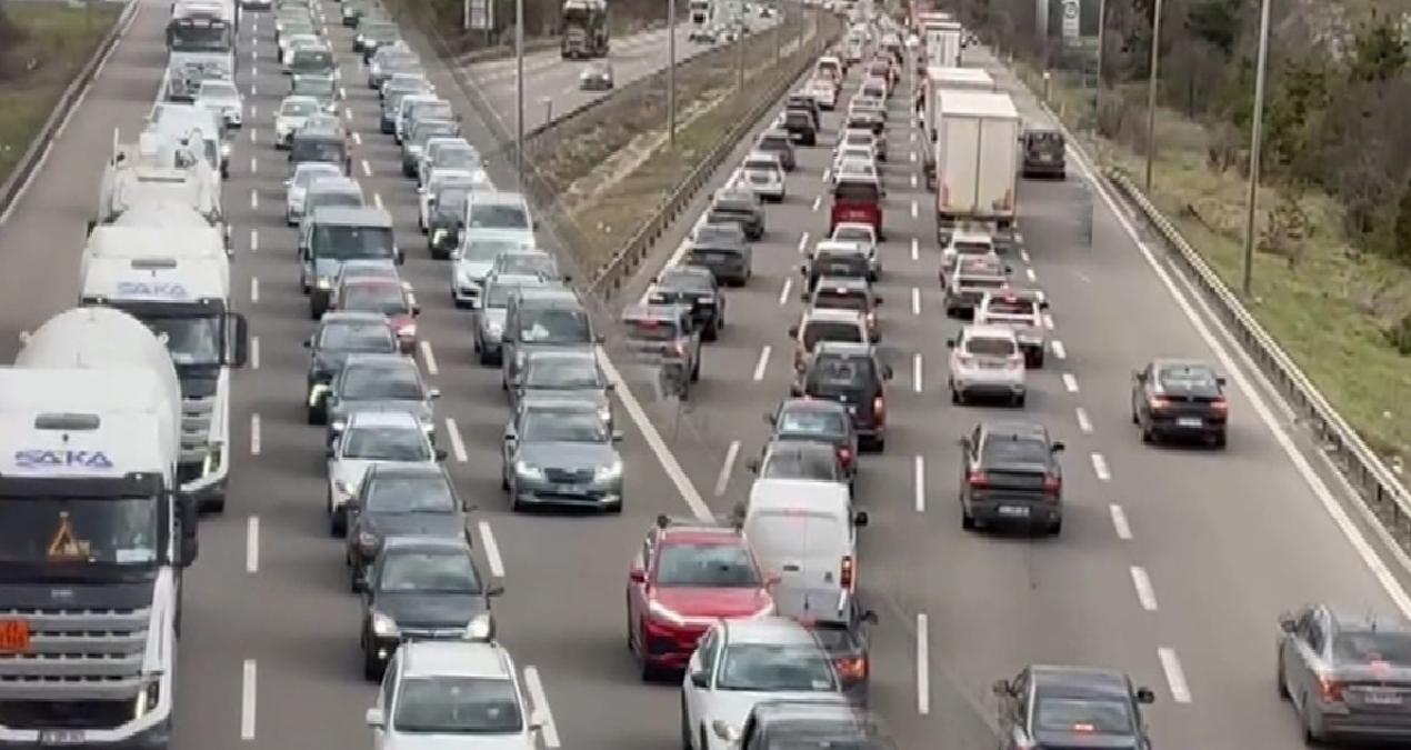 Bayram bitti, dönüş çilesi Bolu’dan başladı