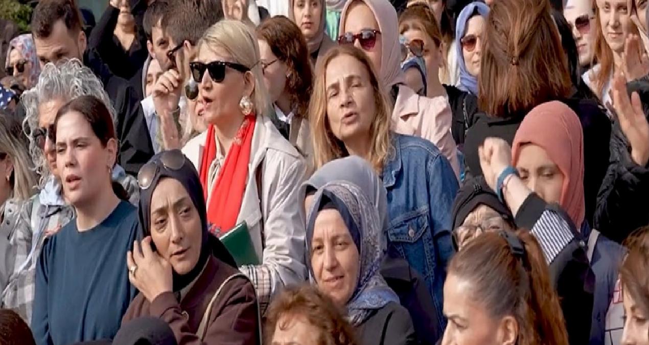 Belediye çalışanlarından Sinem Dedetaş’a destek