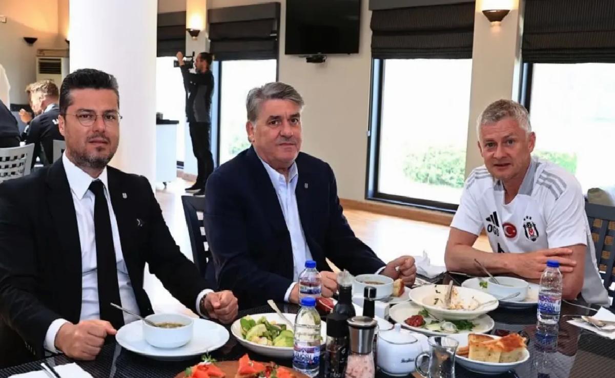 Beşiktaş’ta Başkan ve Teknik Ekibin Toplantısı
