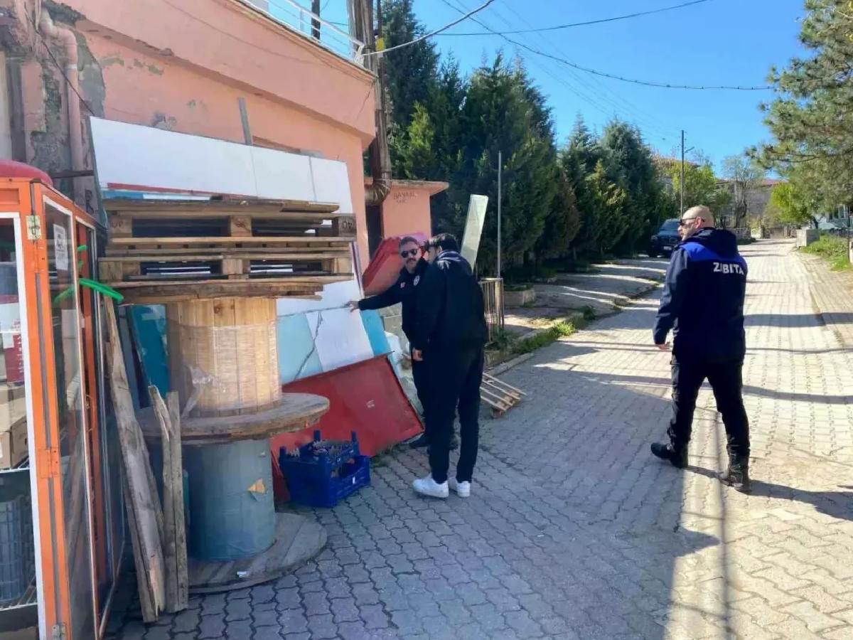 Bilecik Belediyesi Zabıta Ekipleri Kaldırım İhlallerine Karşı Denetim Başlattı