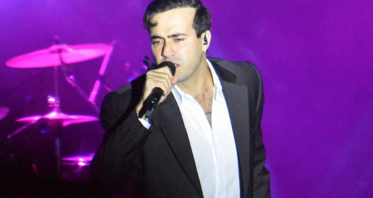 Bir süredir görünmeyen Mert Demir yeni imajıyla ortaya çıktı