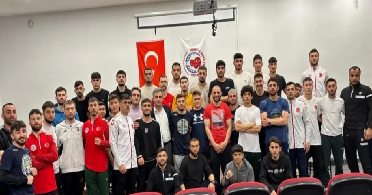 Boks Milli Takımına Kurallar Eğitimi