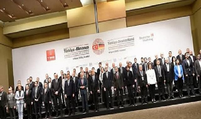 Burhaniye Belediyesi Türkiye-Almanya Kardeş Şehirler Zirvesi’ne Katıldı