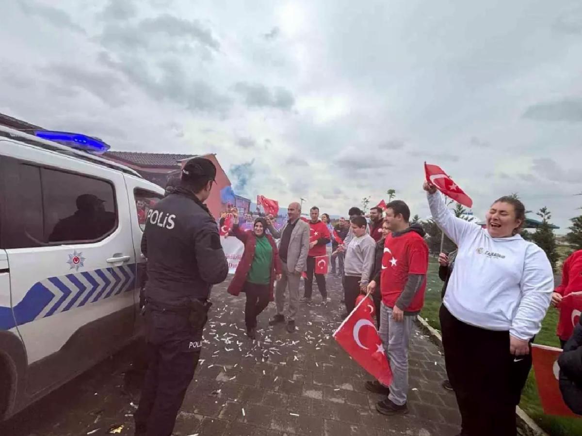 Bursa’da Polis Kutlaması