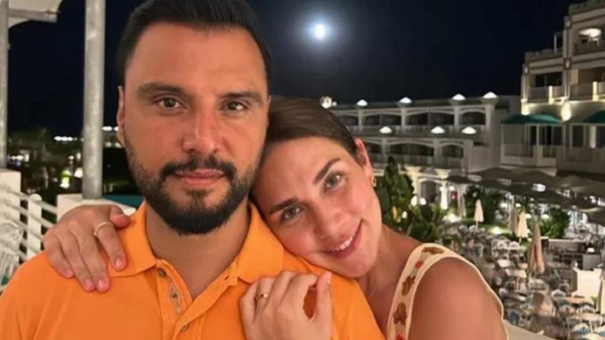 Buse Varol’un annesinin güzelliği gündem oldu! Görenler yorum attı