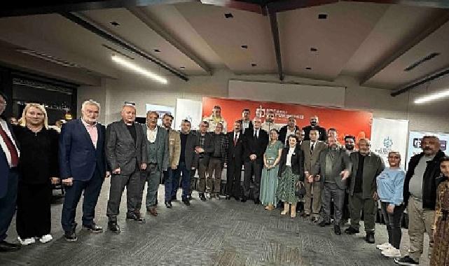 Büyükşehir, Roman aileleri buluşturdu