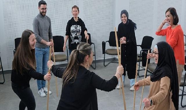 Büyükşehir’den sanat ve hayatı buluşturan atölye
