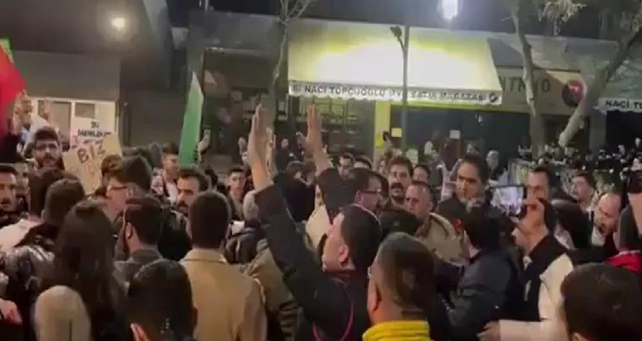 CHP’nin 30 yıl sonra kazandığı yerde belediye başkanı partiden istifa etti, halk sokaklara döküldü