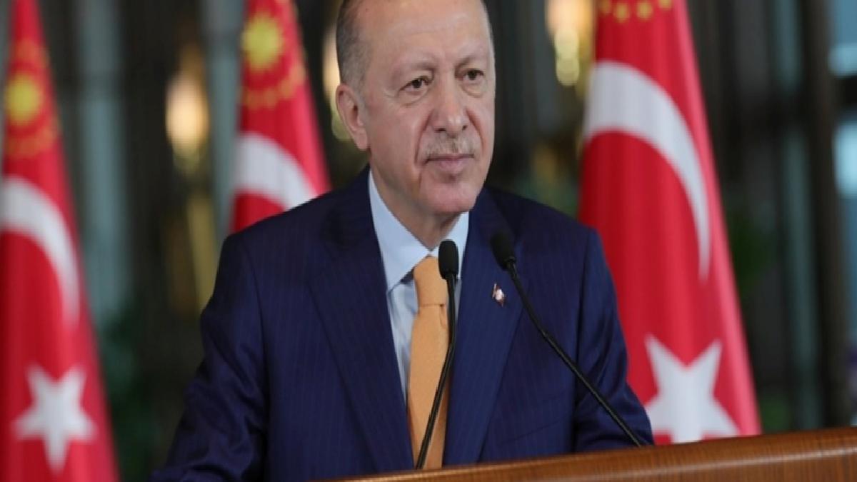 Cumhurbaşkanı Erdoğan, kabine sonrası konuşuyor