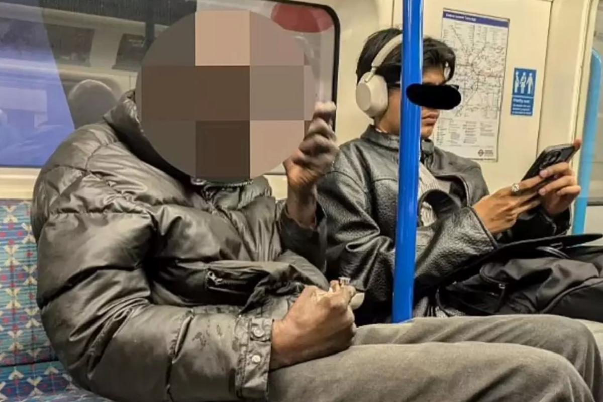 Diğer yolculara aldırmadan metroda kokain çekti