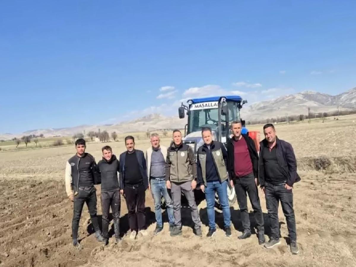 Dinar’da Yazlık Patates Ekimi Başladı