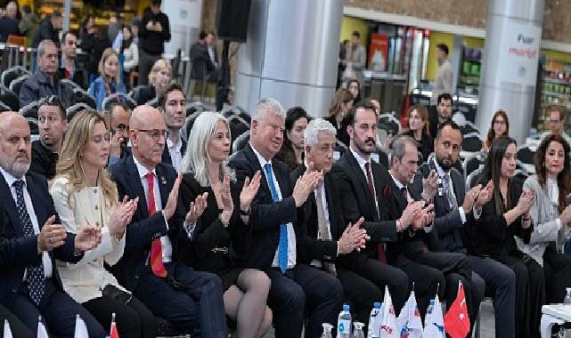 Doğal taşa hayat veren genç tasarımcılar ödüllerini aldı
