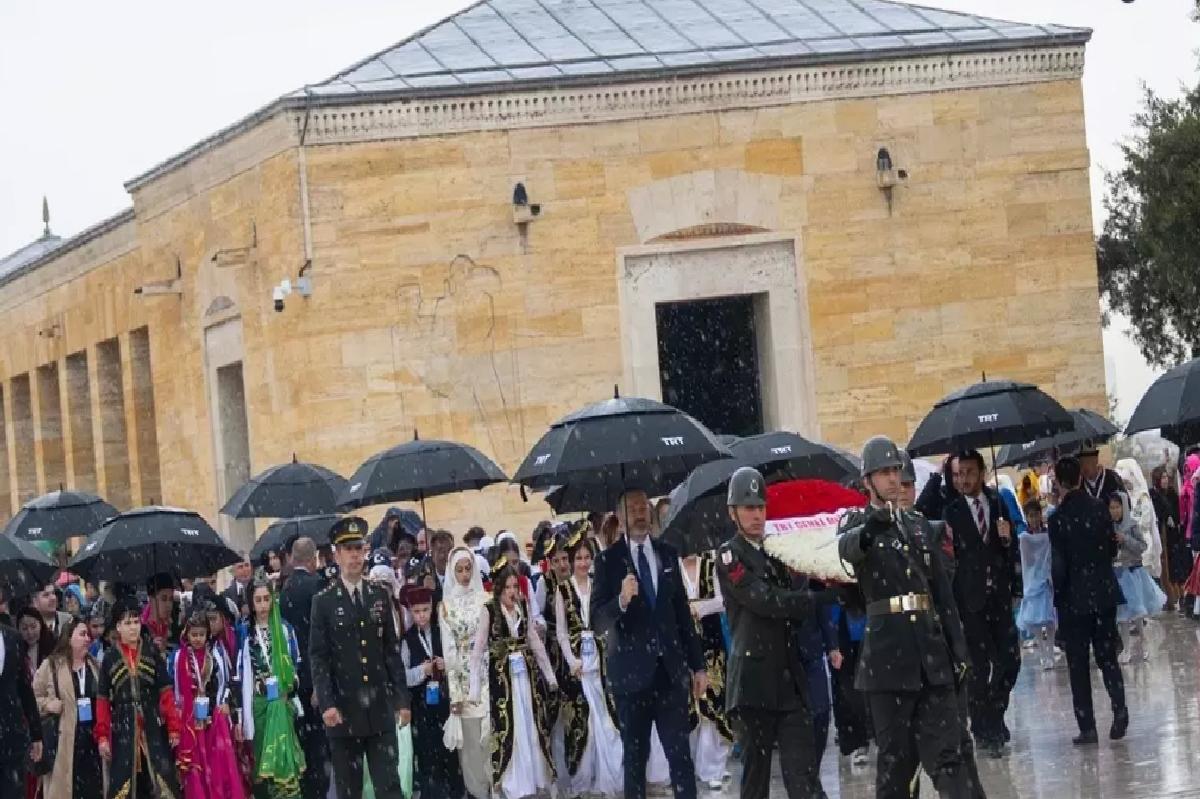 Dünya çocukları Anıtkabir ve TRT’yi ziyaret etti