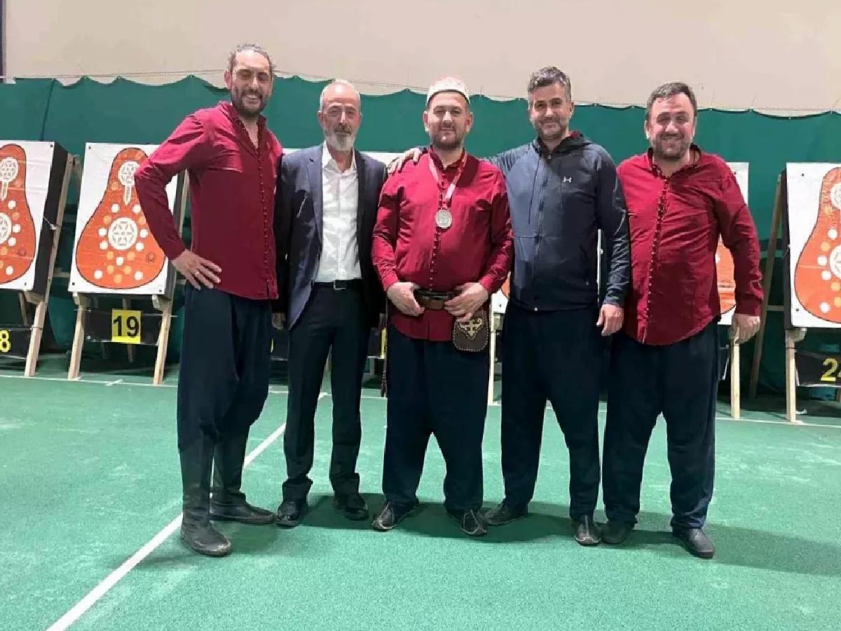 Düzceli Okçular İstanbul Elemelerinde Başarı Elde Etti