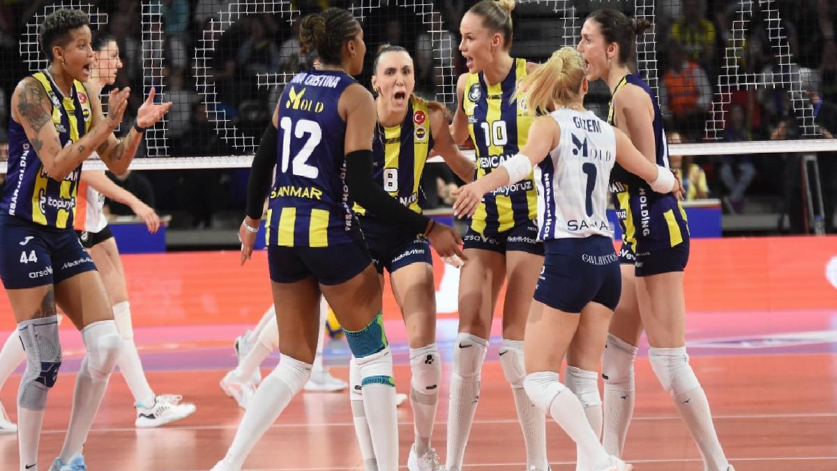 Eczacıbaşı’nı yenen Fenerbahçe, Kupa Voley’de şampiyon oldu