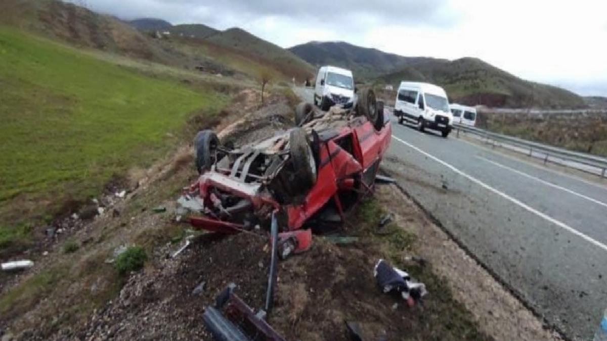 Elazığ’da otomobil takla attı: 3 yaralı
