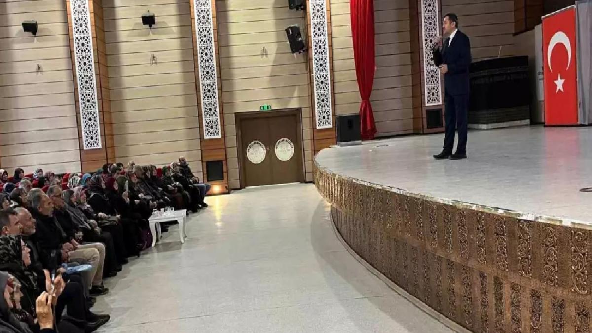 Erzincan’da Hac Eğitim Semineri Düzenlendi