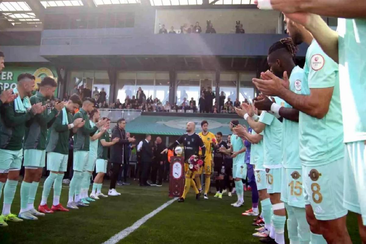 Esenler Erokspor’dan Kocaelispor’a Destek