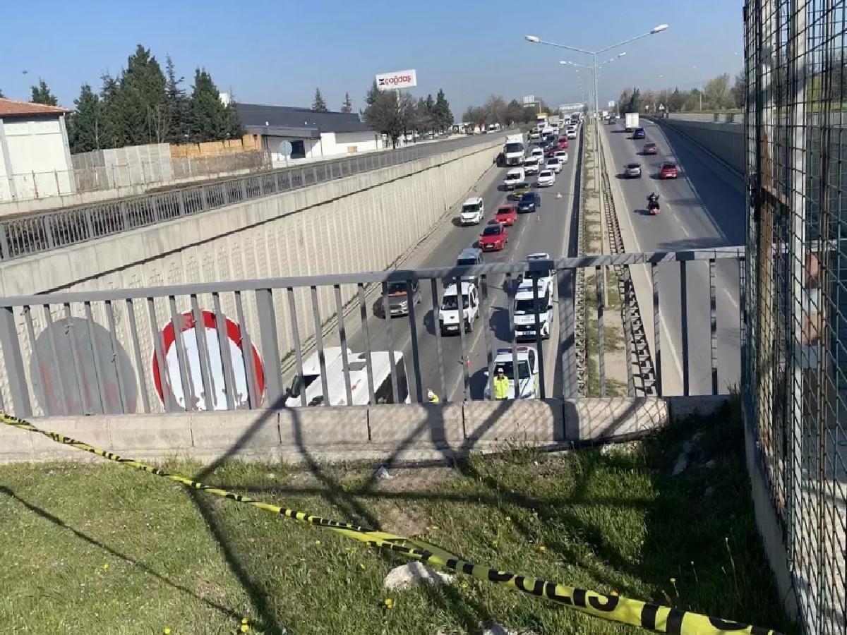 Eskişehir’de Alt Geçide Atlayan Şahıs Yaralandı