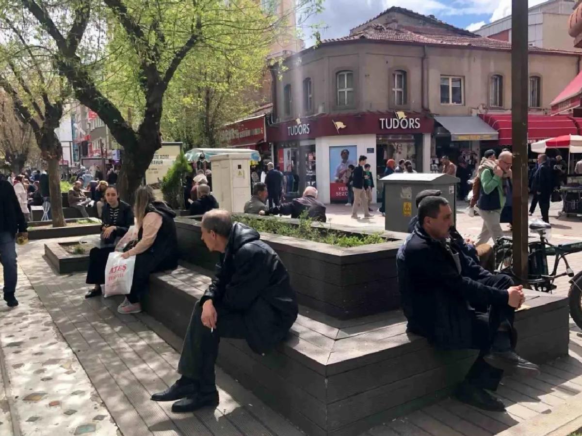 Eskişehir’de Bayram Yoğunluğu ve Yağış Uyarısı