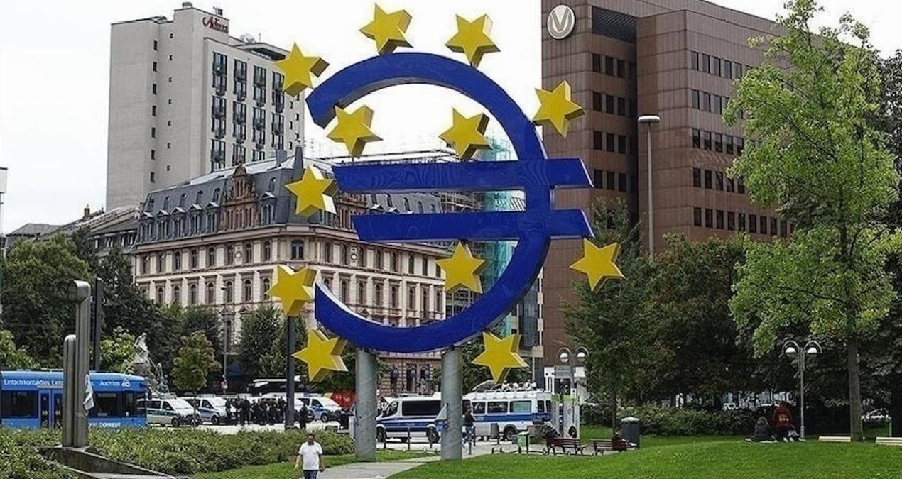 Euro Bölgesi’nde yatırımcı güveni nisanda geriledi