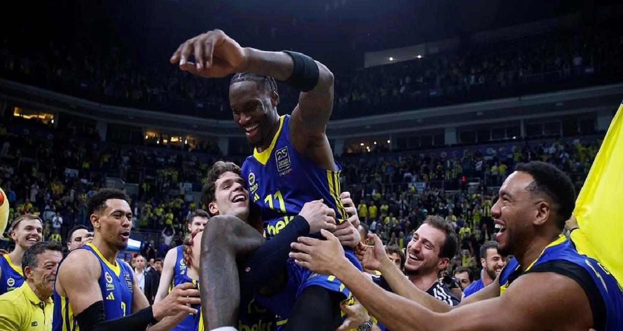 EuroLeague’de sezonun en iyi beşi açıklandı! Nigel Hayes-Davis listede