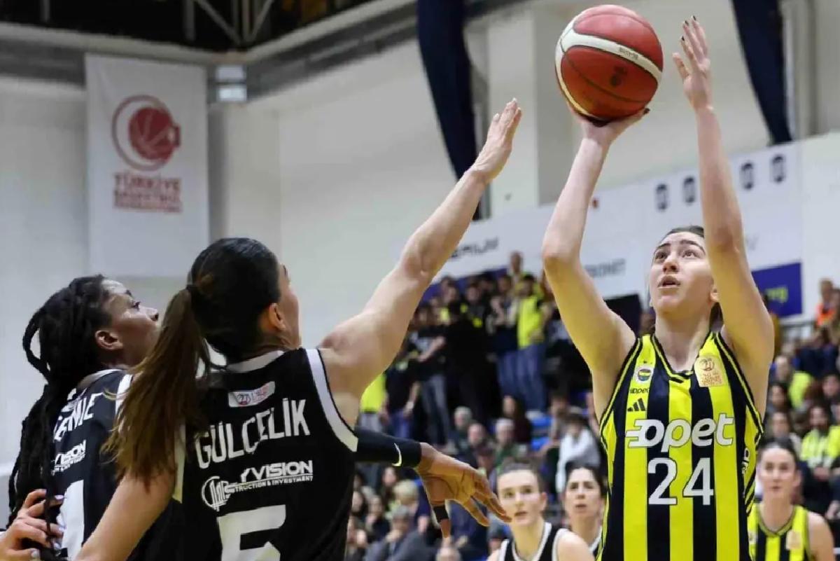 Fenerbahçe, Beşiktaş’ı Farkla Yendi