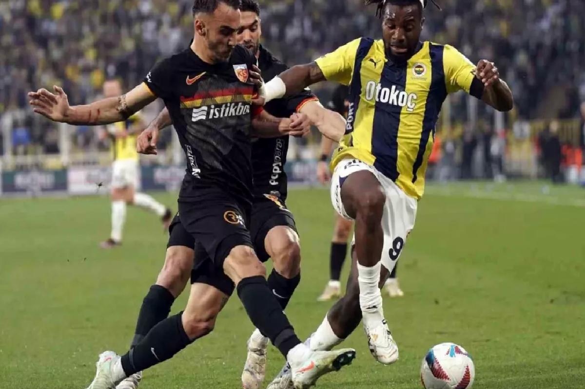 Fenerbahçe-Kayserispor Maçında İlk Yarı Eşitlik